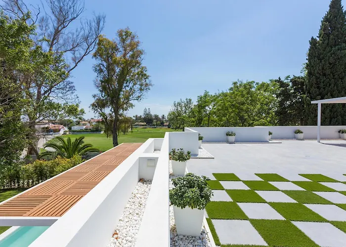 Genteel El Noruego Villa